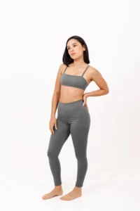 leggins_largo_corte_recto_05